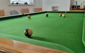 Hidden Gem Near The Beach With Pool Table